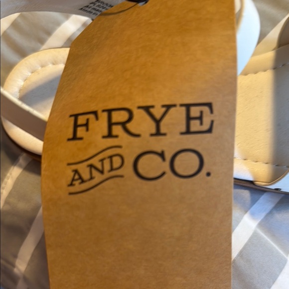 FRYE AND CO. White Sandals with Polka Dot Design - Picture 6 of 7